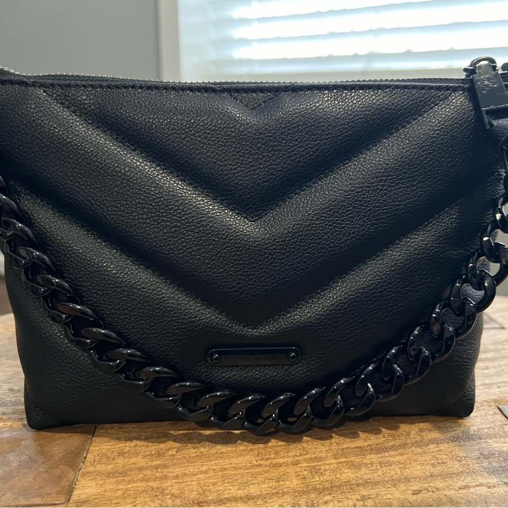 Rebecca Minkoff Edie leather shoulder/crossbody with black chain & hardware